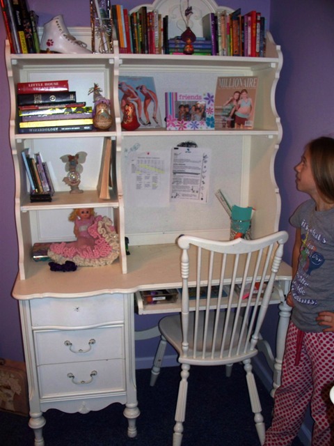 organized kids desk